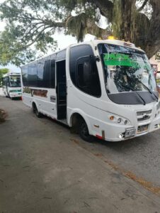 2003 lateral izquierdo
