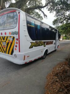 2003 lateral trasero izquierdo